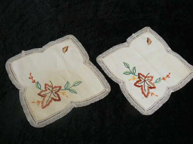 VINTAGE COTTON EMBROIDERED DOILIES WITH HAND CROCHETED EDGE
