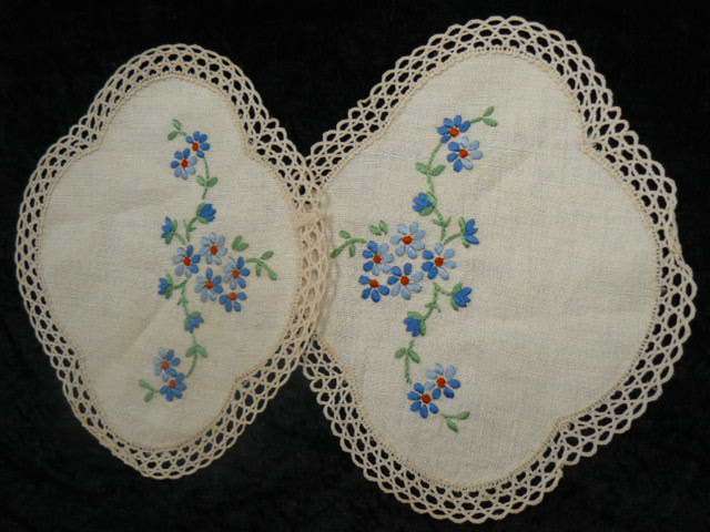 VINTAGE COTTON EMBROIDERED DOILIES WITH HAND CROCHETED EDGE X2