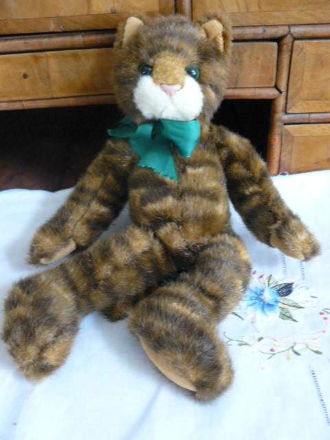RUSS TABATHA COLLECT CAT MOVING LIMBS
