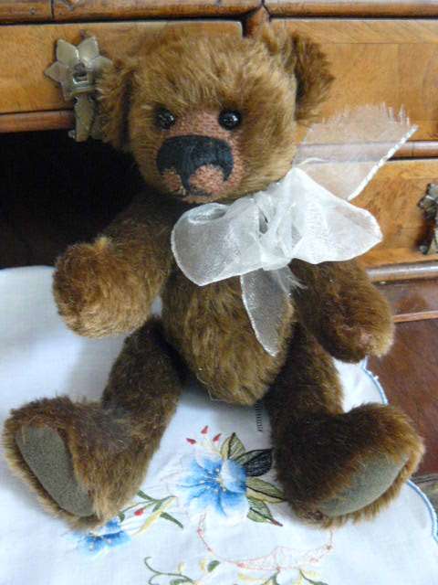 TEDDY BEAR HAND MADE WITH GENUIBNE MOHAIR MOVABLE LIMBS 23 CM MINT