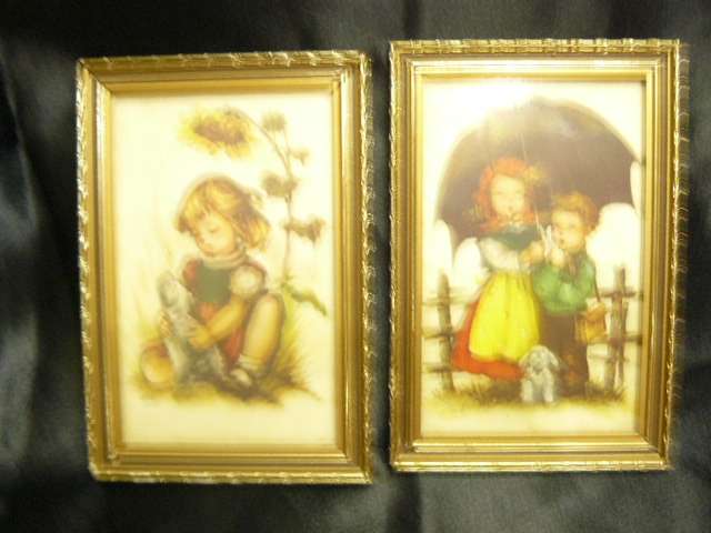 2 x FRAMED PRINTS IN FRAMES
