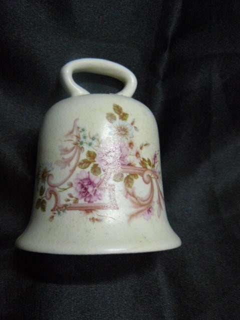 CERAMIC BELL CRESENT EST 1995
