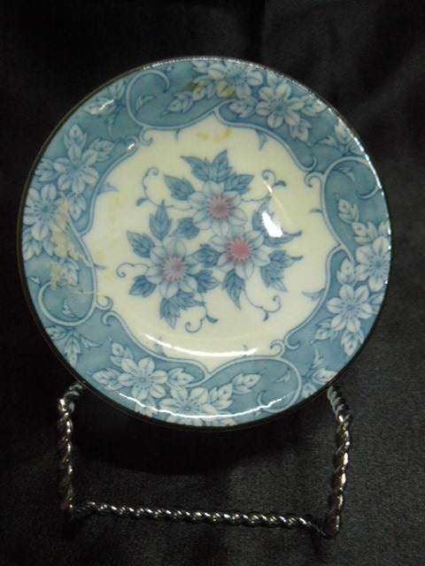 PLATE 9.5CM DIAMETR GOOD CONDITION IMARI