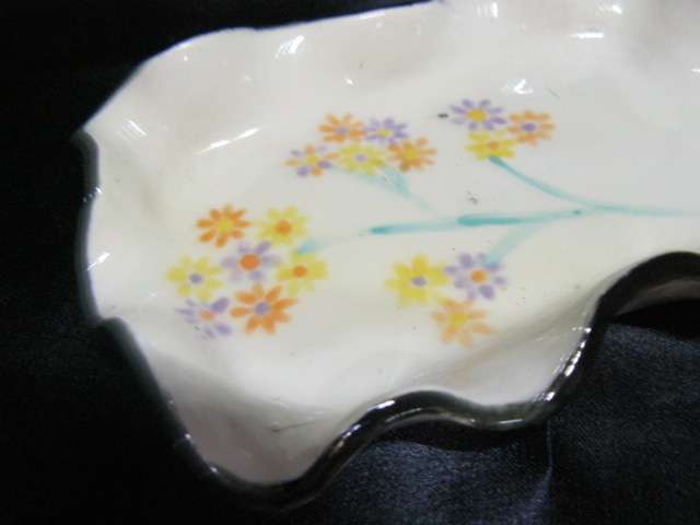 SMALL POTTERY PIN DISH
