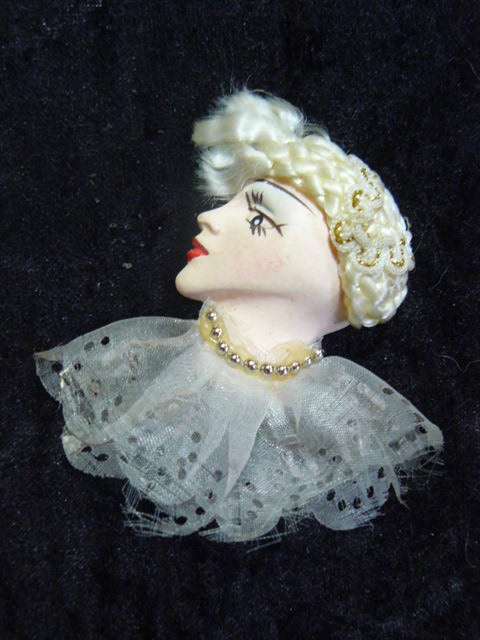 CERAMIC HEAD OF LADY FOR DECORATION