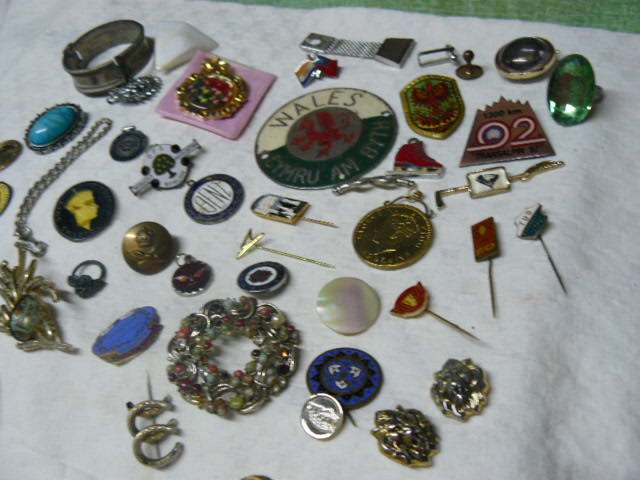 VINTAGE BITS AND PIECESOFALL SORTS