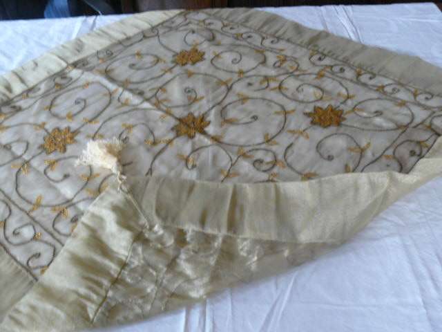 TABLE CLOTH WITH BEADS AND TASSELS