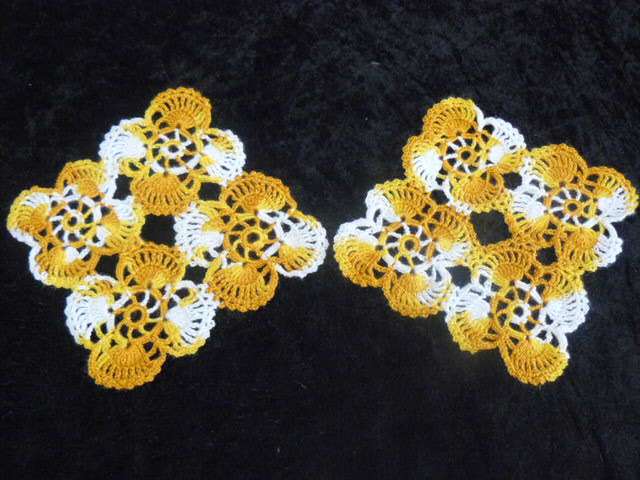 VINTAGE 2 HAND CROCHETED DOILIES