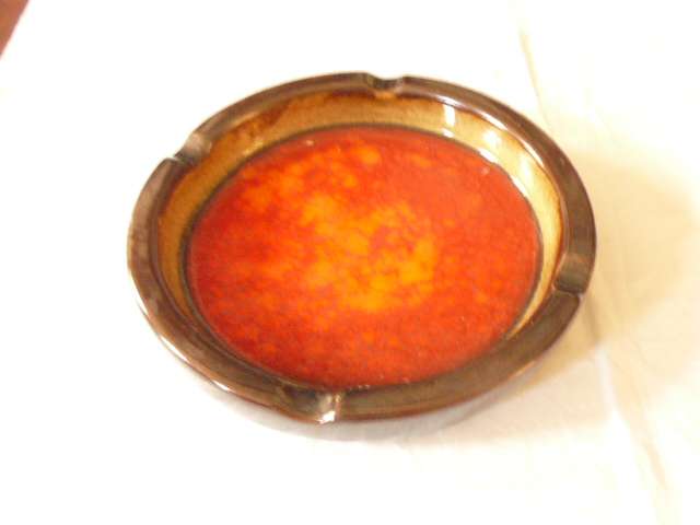 AMAZING COLOURHEAVY POTERY ASHTRAY
