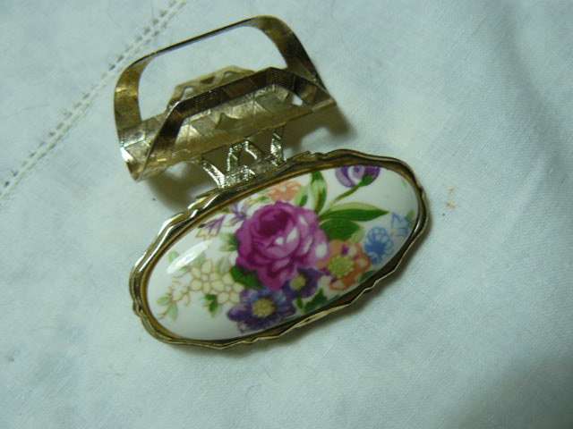 LIPSTICK HOLDER ENAMEL WITH MIRROR