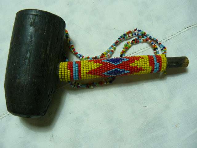 AFRICAN WOODEN BEADED VINTAGEOIOE