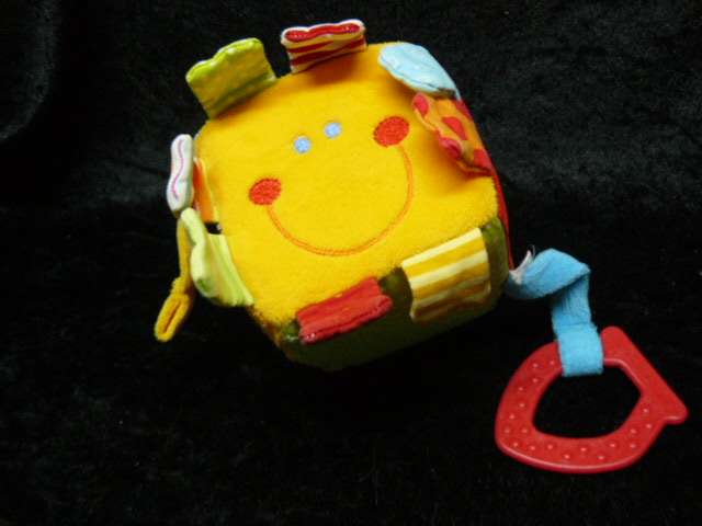 BABY CUBE TOY AND FREE GIFT !!!!!!!!
