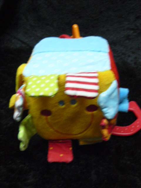 BABY CUBE TOY AND FREE GIFT !!!!!!!!