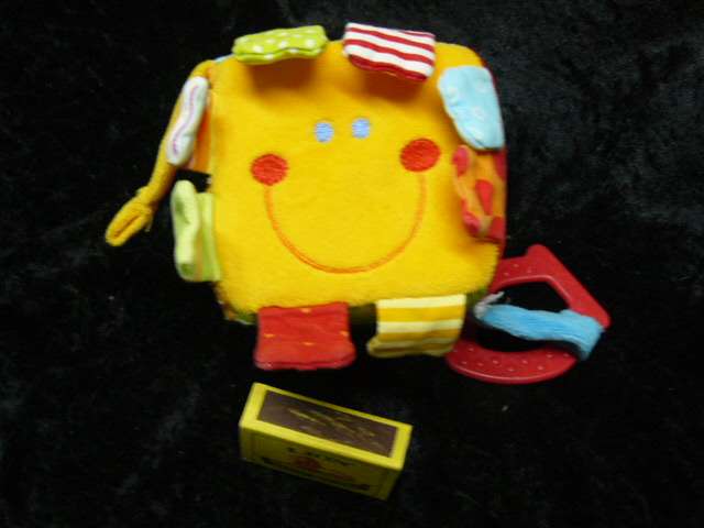 BABY CUBE TOY AND FREE GIFT !!!!!!!!