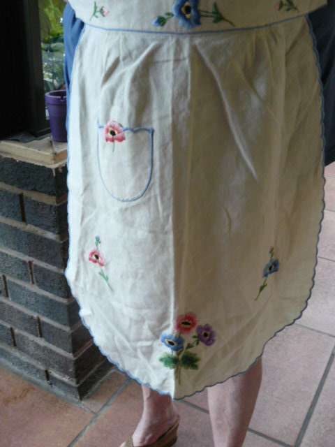 HAND EMBROYDERE APPRON INTAGE COTTON