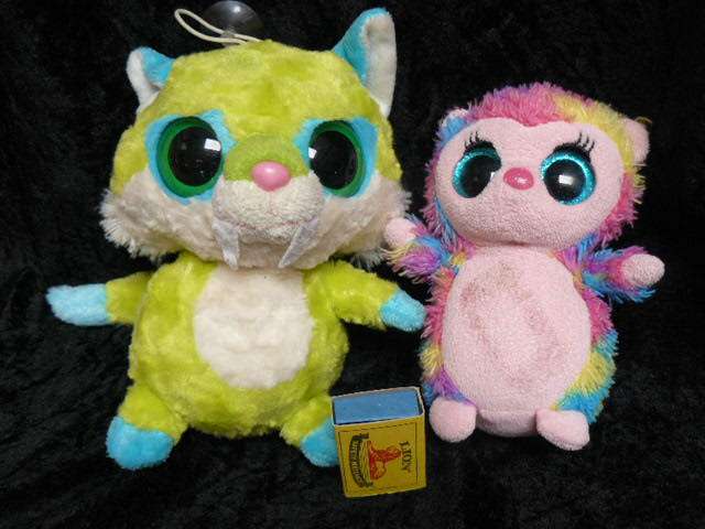 2 BUSH BABIES So cute !!!!!!!