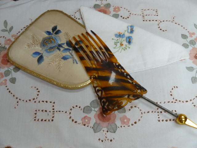VINTAGE EMBRIDERED MENDED MIRROR AND STUNNING VINTAGE HAND EMBROIDERED HANKIE AND VINTAGE HAIR CLIP