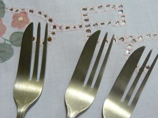EPNS SMALL CAKE FORKS