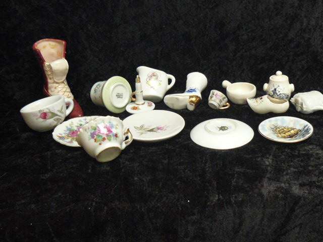 MINIATURES ALL SORTS LOT