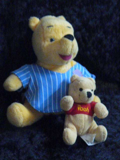 POOH BEAR X2 COLLECTABLE