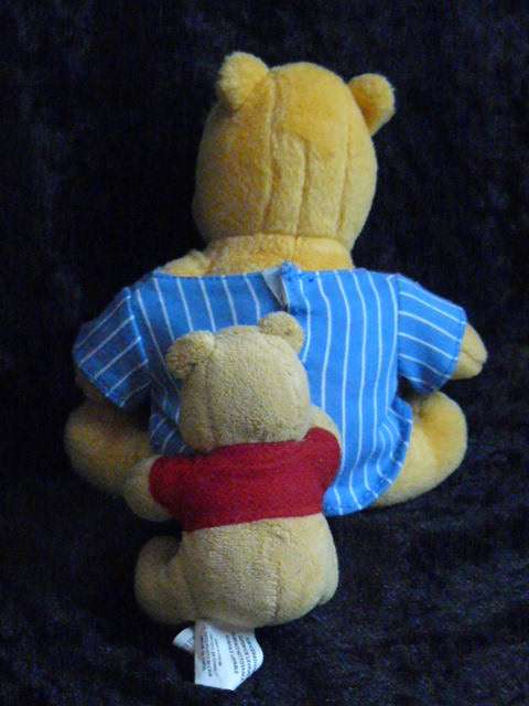 POOH BEAR X2 COLLECTABLE