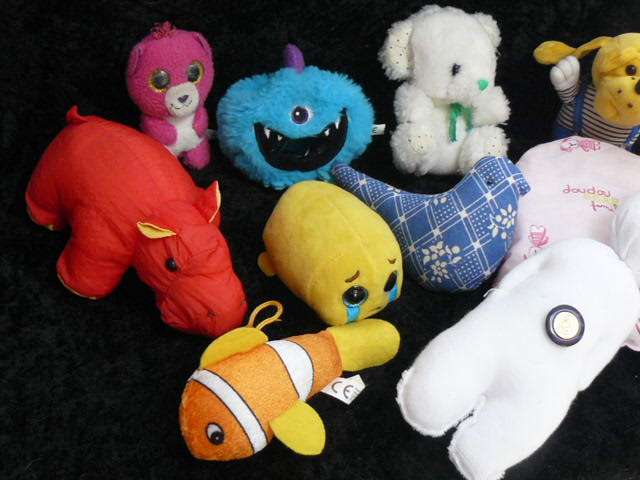LOT OF SOFT TOYS