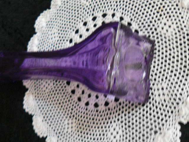 STUNNING VASE PURPLE