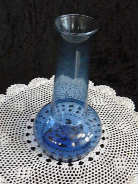 GLASS VASE BLUE