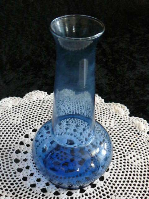 GLASS VASE BLUE