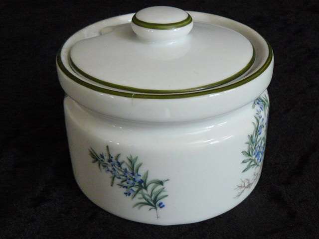 WIESENTHAL GERMAN PORCELAIN MARMELADE OR JAM POT