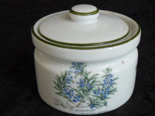 WIESENTHAL GERMAN PORCELAIN MARMELADE OR JAM POT