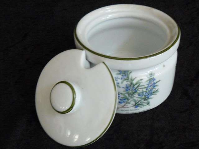 WIESENTHAL GERMAN PORCELAIN MARMELADE OR JAM POT