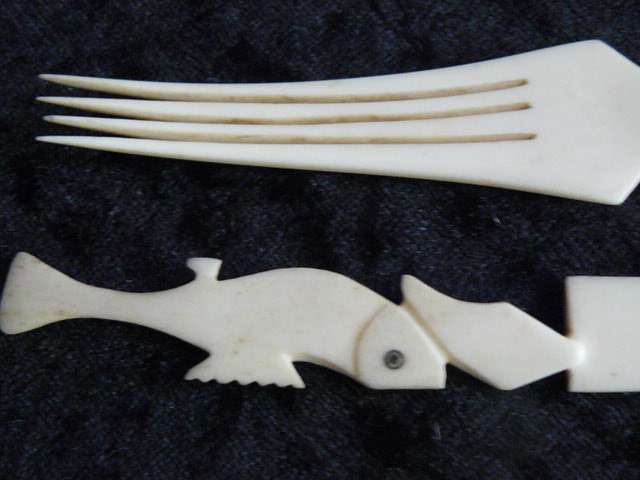 BONE CARVED KNIFE AND FORK