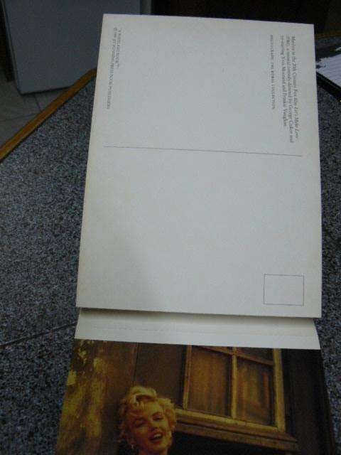MARILYN MONROE... a post card book 30 PST CARDS IN BOOK FORM 21 CM X 14 CM