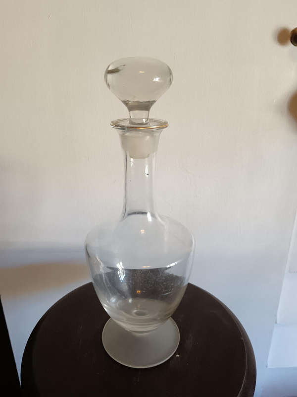 Beautiful Crystal Pedestal Decanter