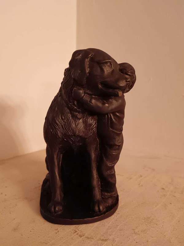 Hereduties Cold Cast Bronze Resin Figurine Best of Friends