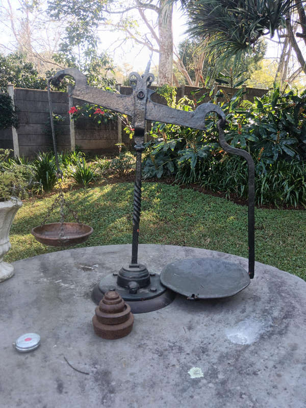 Antique Cast Iron Avery Scale c1800