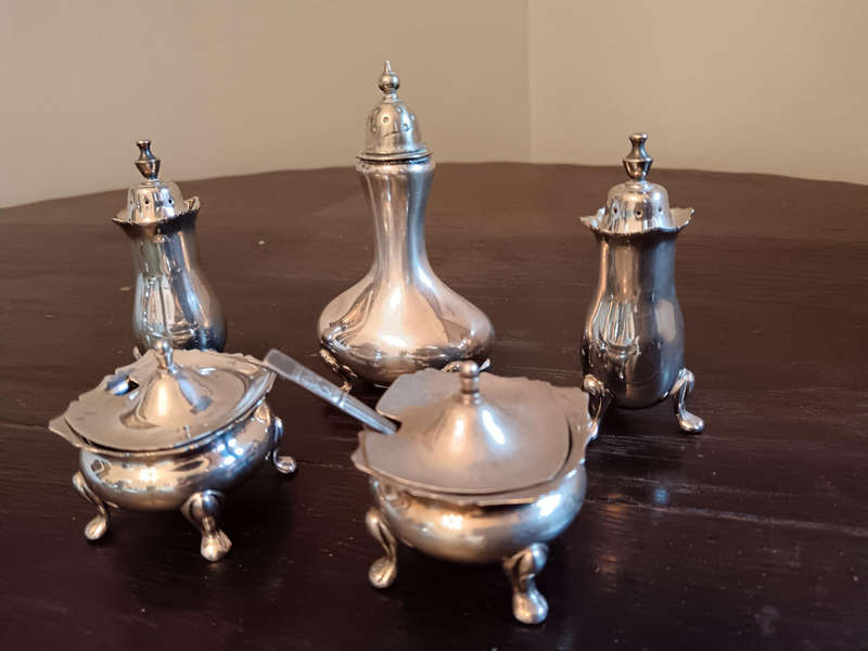 Vines Silver Plated Cruet Set