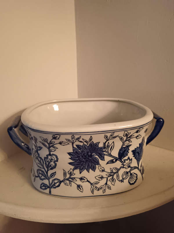 Chinese Blue & White Foot Bath