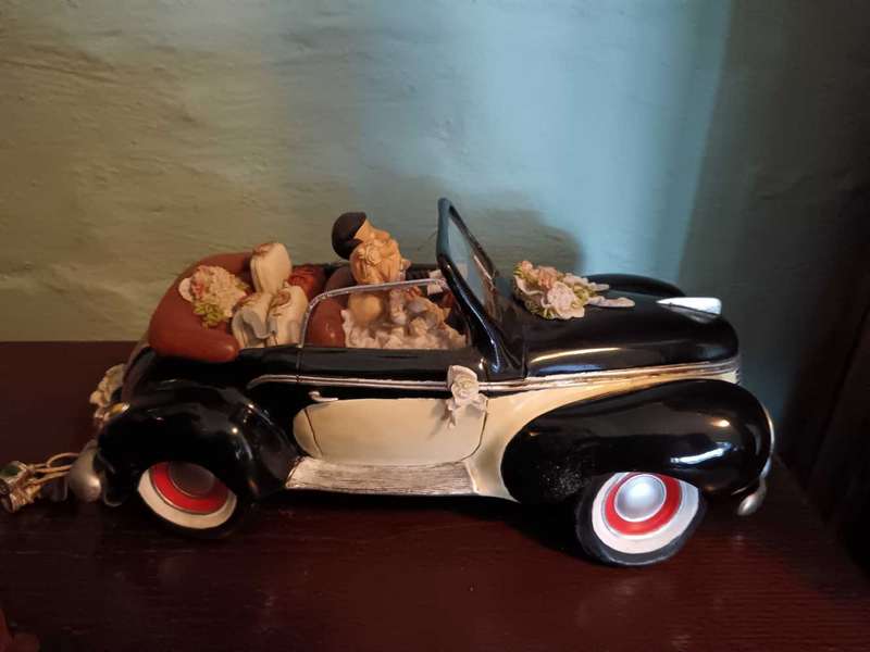 Guillermo Forchino Wedding Car