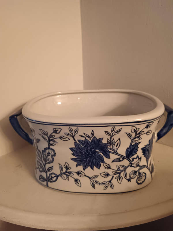 Chinese Blue & White Foot Bath