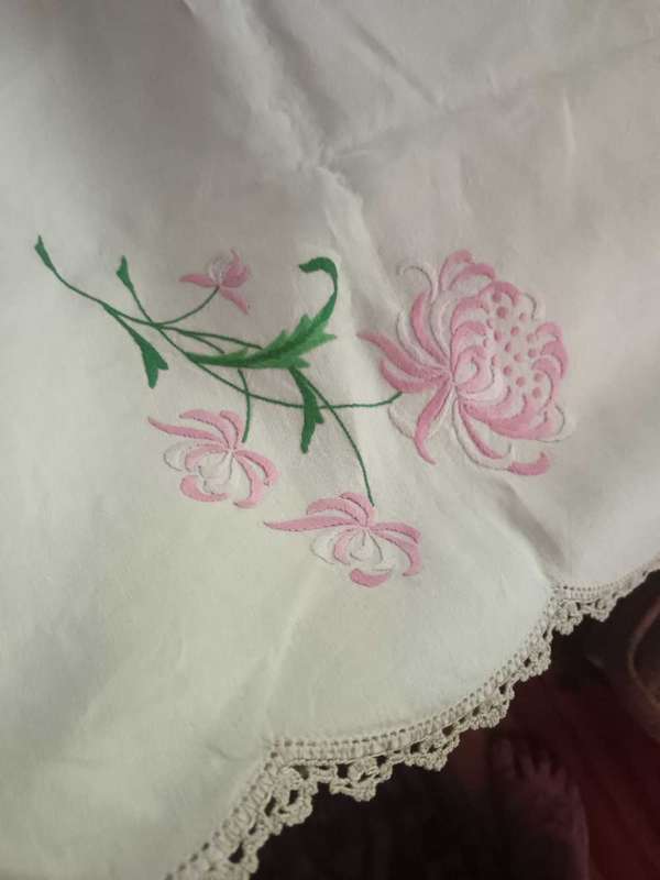 Embroidered Tablecloth with Scolloped Lace Edging