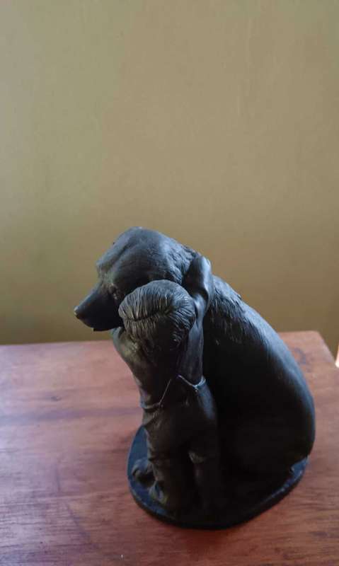 Hereduties Cold Cast Bronze Resin Figurine Best of Friends