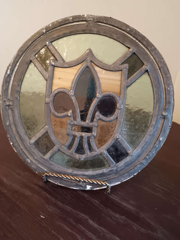 Fleur De Lis Round Stained Glass Panel