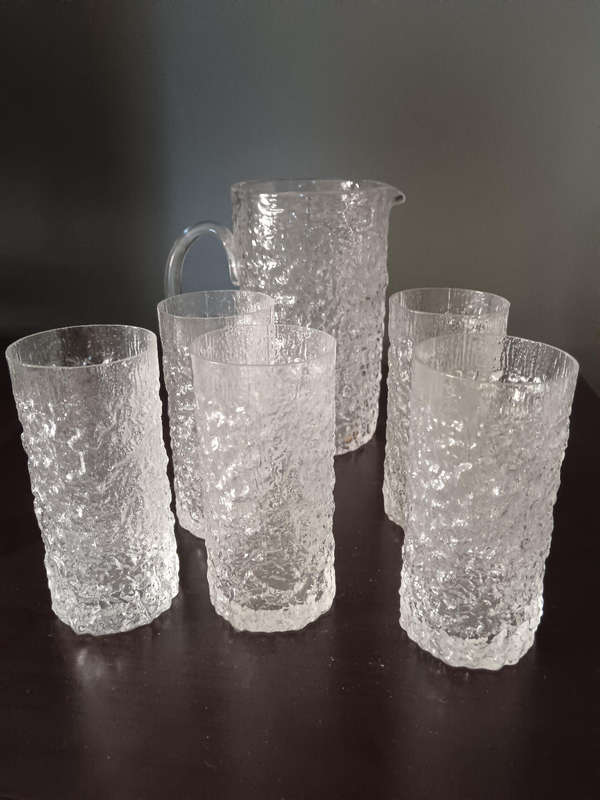 Whitefriars Pitcher with 5x Tumblers in Crystal in Glacier Pattern  Designed by Geoffrey Baxter