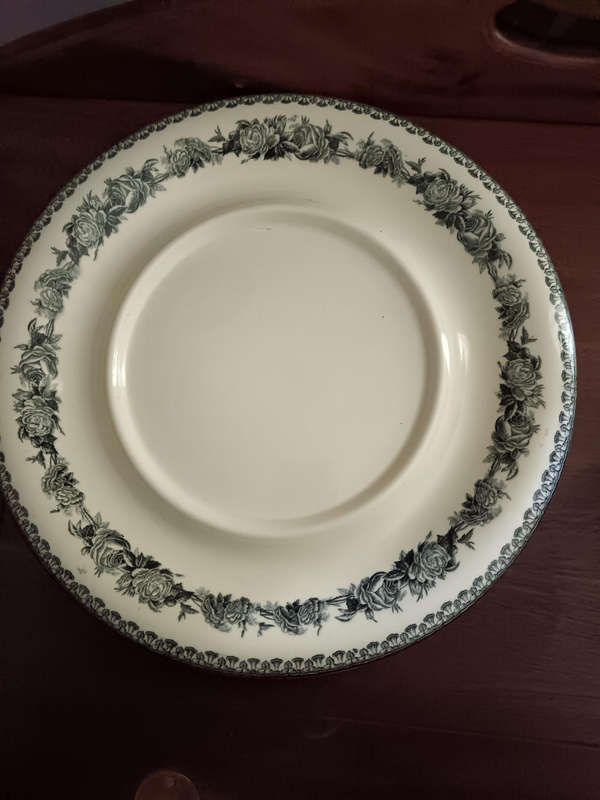 Spode Royal Jasmin Soup Taureen with Underplate