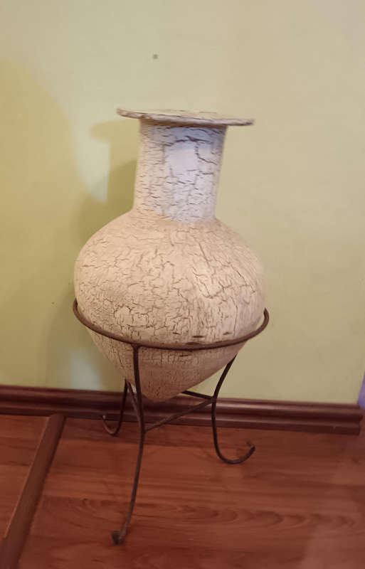 Large Crackle Glaze Vasd/ Pot with Wrought Iron Stand