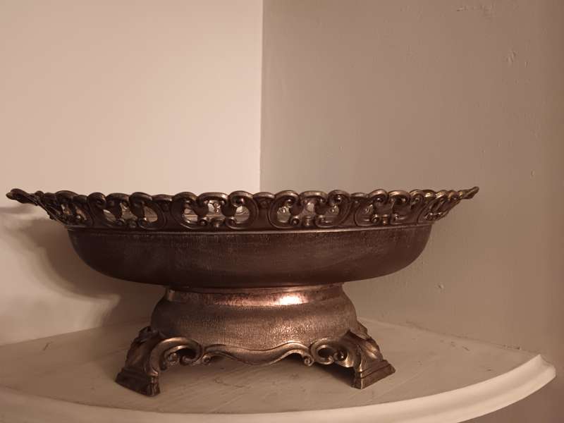 Metal Pedestal Bowl - for Fangsa
