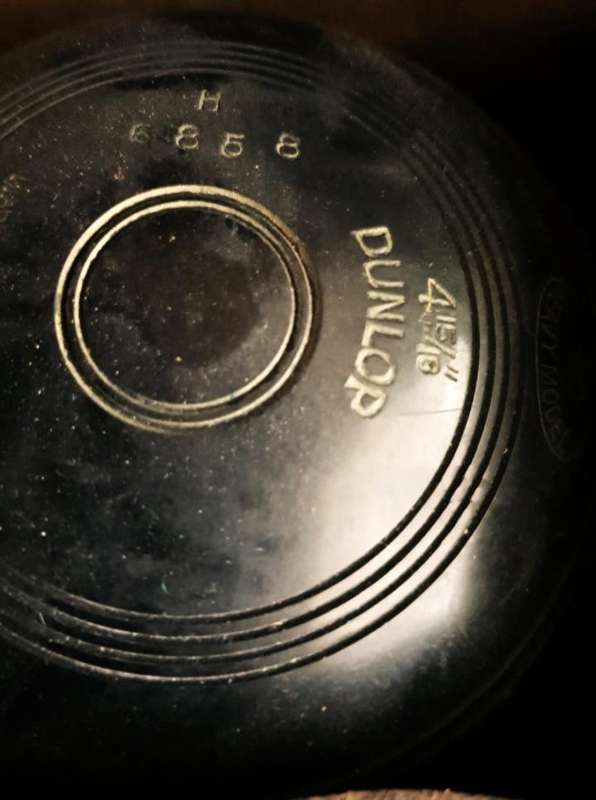 VINTAGE DUNLOP LAWN BOWLS SET FOR SALE