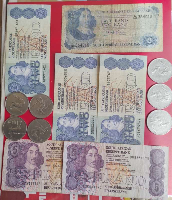 RSA BANKS NOTE AND COINS LOT
